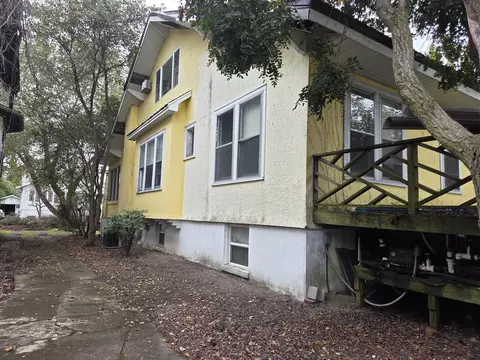 Exterior - 818 Charles St, Cairo, IL 62914 photo 5 of 7