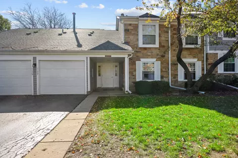 1171 Auburn Ln, Buffalo Grove, IL 60089
