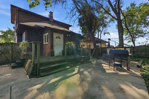 Exterior - 407 Hunter Ave, Joliet, IL 60436 photo 1 of 7