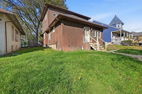 Exterior - 407 Hunter Ave, Joliet, IL 60436 photo 2 of 7