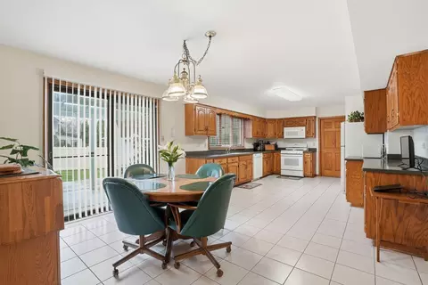 Kitchen - 3631 Parthenon Way, Olympia Fields, IL 60461 photo 2 of 4