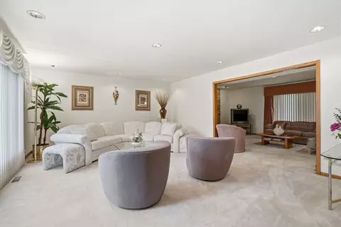 Living - 3631 Parthenon Way, Olympia Fields, IL 60461 photo 1 of 5