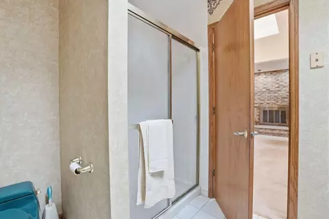 Bath - 3631 Parthenon Way, Olympia Fields, IL 60461 photo 4 of 6