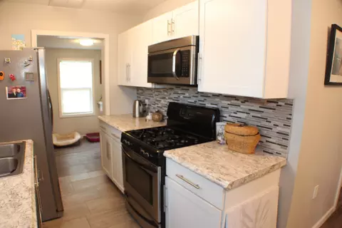Kitchen - 602 3rd Ave W, Milan, IL 61264 photo 4 of 5