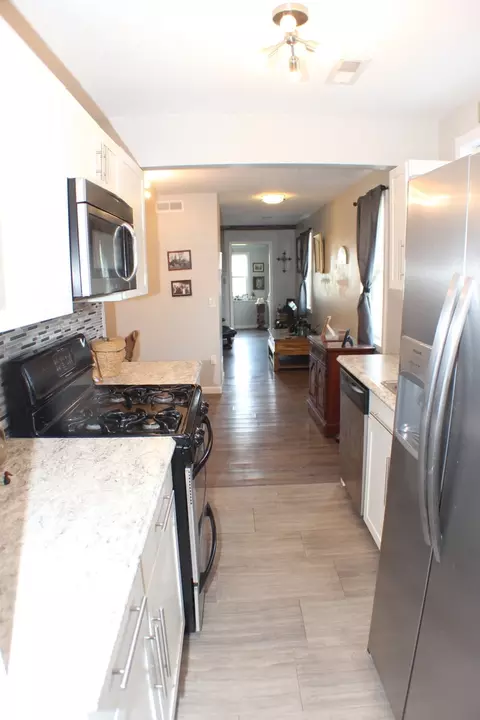 Kitchen - 602 3rd Ave W, Milan, IL 61264 photo 5 of 5