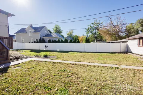 Exterior - 657 S Poplar Ave, Kankakee, IL 60901 photo 7 of 12