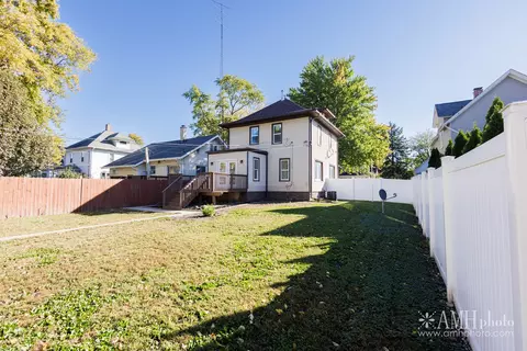 Exterior - 657 S Poplar Ave, Kankakee, IL 60901 photo 6 of 12