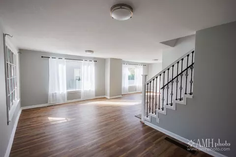 Living - 657 S Poplar Ave, Kankakee, IL 60901 photo 1 of 7