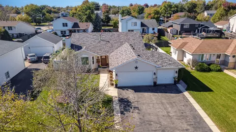 View/Area - 1923 Cumberland Dr, Plainfield, IL 60586 photo 1 of 2