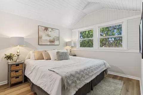 Bedroom - 5747 N Melvina Ave, Chicago, IL 60646 photo 3 of 3