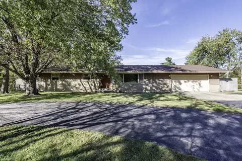 11850 W 29th St, Beach Park, IL 60099