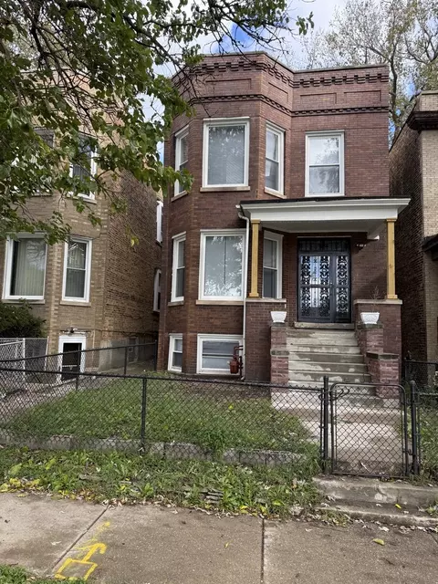 Exterior - 7129 S Perry Ave, Chicago, IL 60621 photo 2 of 3