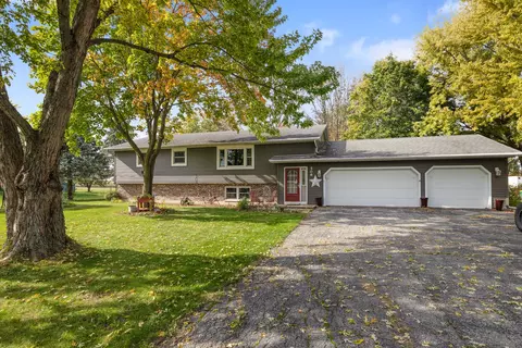 Exterior - 506 N 2nd St, Malta, IL 60150 photo 3 of 8