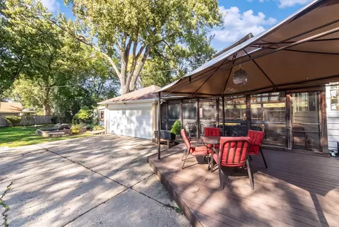 Exterior - Undisclosed, Des Plaines, IL 60016 photo 6 of 10