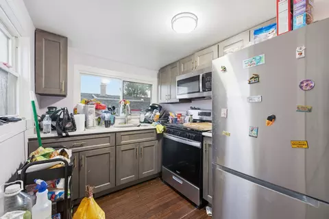 Kitchen - 7640 W 63rd Pl, Summit, IL 60501 photo 1 of 1