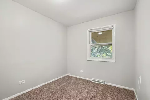 Bedroom - 36 W155 Weld Rd, Elgin, IL 60123 photo 4 of 5