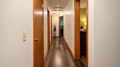 Entry Way - 2205 Jordan Ln, Elgin, IL 60123 photo 2 of 2
