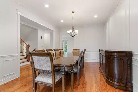 Dining - 16 W530 Bluff Rd, Willowbrook, IL 60527 photo 1 of 1