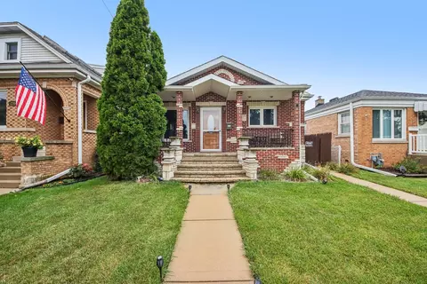 2556 Wood St, River Grove, IL 60171