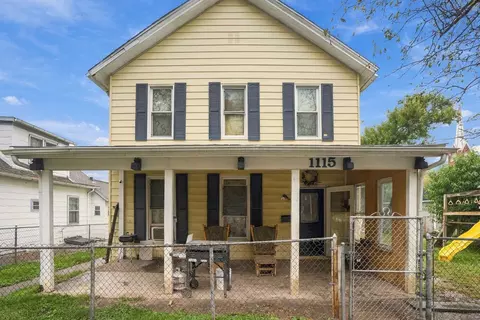 1115 W 7th St, Davenport, IA 52802