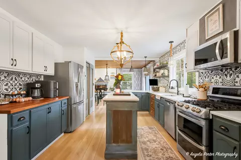 Kitchen - 7103 Johnsburg Rd, Spring Grove, IL 60081 photo 1 of 4