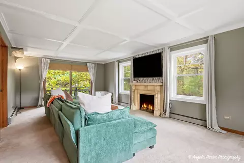 Living - 7103 Johnsburg Rd, Spring Grove, IL 60081 photo 2 of 3