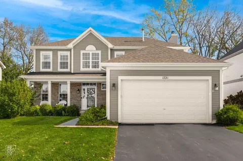 1721 Cameron Dr, Hampshire, IL 60140