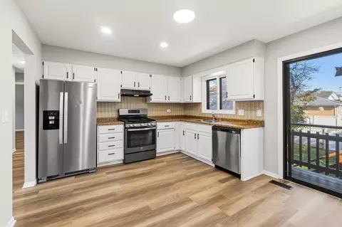 Kitchen - 1703 N Taft Ave, Berkeley, IL 60163 photo 1 of 2