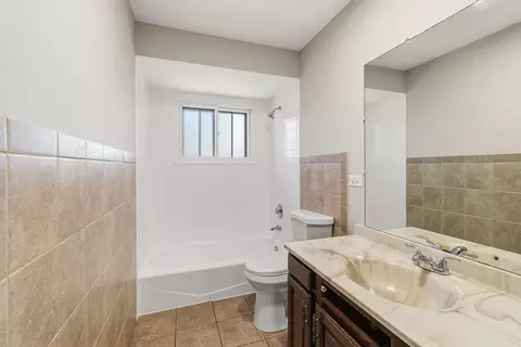 Bath - 1703 N Taft Ave, Berkeley, IL 60163 photo 1 of 3