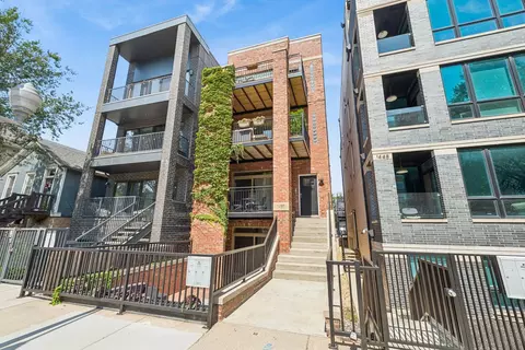 1450 W Chestnut St #2, Chicago, IL 60642