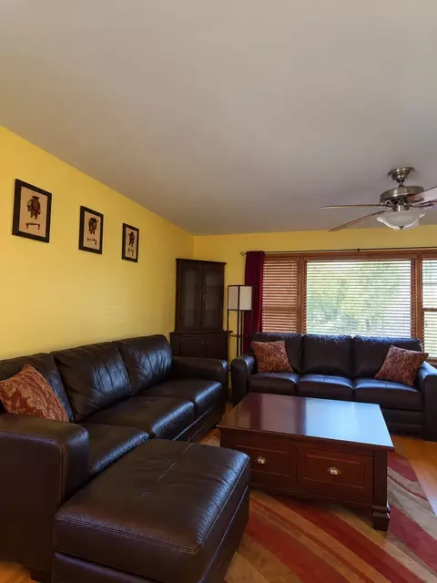 Living - 1636 S Cora St, Des Plaines, IL 60018 photo 2 of 2