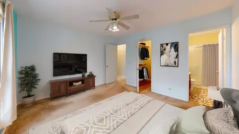 Bedroom - 4730 Calvert Dr #B2, Rolling Meadows, IL 60008 photo 1 of 3