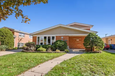 10715 Lavergne Ave, Oak Lawn, IL 60453