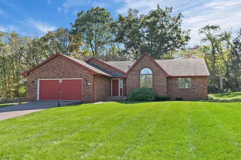 8613 Burton Rd, Wonder Lake, IL 60097