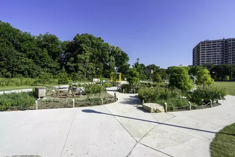 Exterior - 1522 E 59th St #3E, Chicago, IL 60637 photo 3 of 4