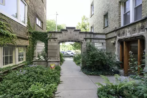 Exterior - 1522 E 59th St #3E, Chicago, IL 60637 photo 4 of 4