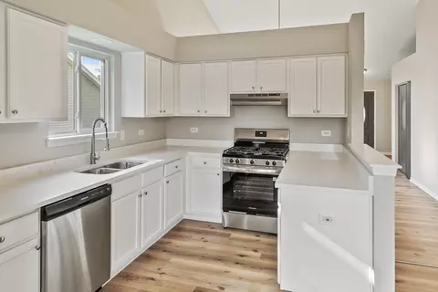 Kitchen - 5320 Orchard Trl, Monee, IL 60449 photo 1 of 2