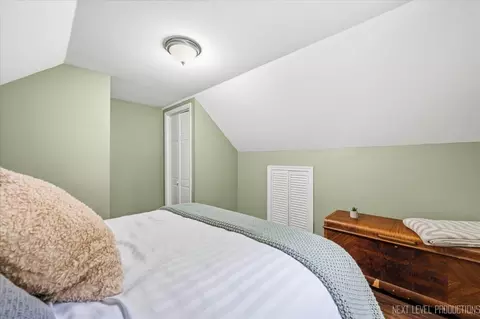 Bedroom - Undisclosed, Wheaton, IL 60187 photo 2 of 4