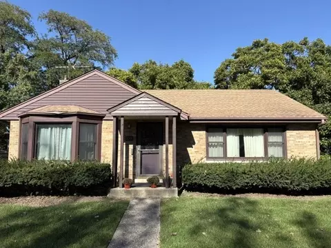 353 E 3rd St, Elmhurst, IL 60126 photo 8