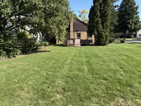 353 E 3rd St, Elmhurst, IL 60126 photo 7