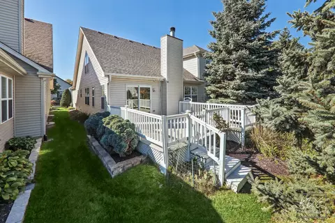 Exterior - 13449 S Silverleaf Rd, Plainfield, IL 60544 photo 7 of 13