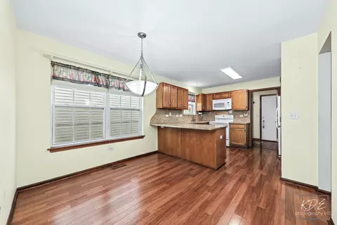 Kitchen - 13449 S Silverleaf Rd, Plainfield, IL 60544 photo 1 of 5
