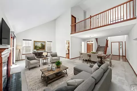 Living - 13449 S Silverleaf Rd, Plainfield, IL 60544 photo 1 of 8