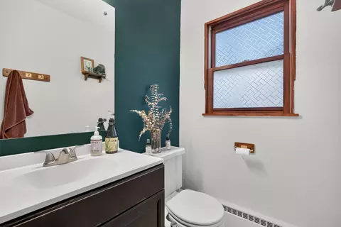 Bath - 583 E 4th St, Lockport, IL 60441 photo 1 of 2
