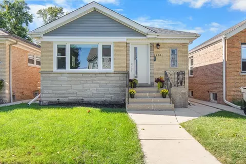 3232 N Oleander Ave, Chicago, IL 60634