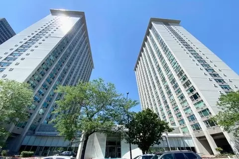3600 N Lake Shore Dr #317, Chicago, IL 60613