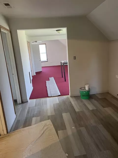 Entry Way - Undisclosed, Chicago, IL 60628 photo 4 of 4