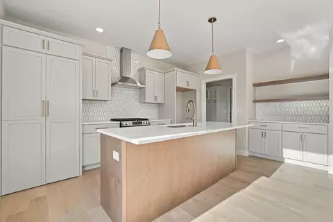 Kitchen - 1003 Mount Carmel Rd, Bloomington, IL 61705 photo 4 of 5