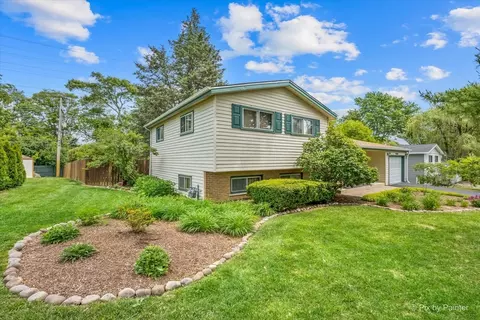 23 W328 Great Western Ave, Glen Ellyn, IL 60137