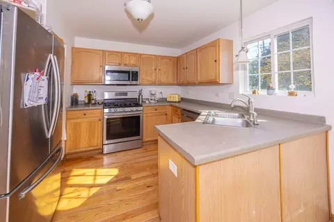 Kitchen - 6512 Cascade Ridge Dr, Plainfield, IL 60586 photo 2 of 2